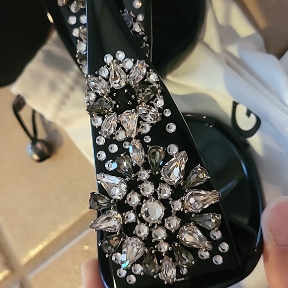 Dolce and Gabbana sunglasses - Picture 8 of 8